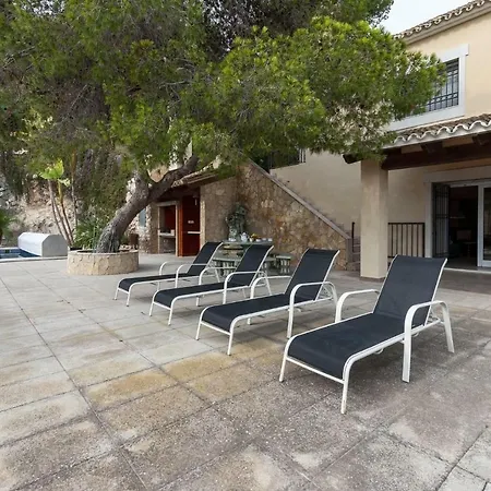Oasis Deu Villa